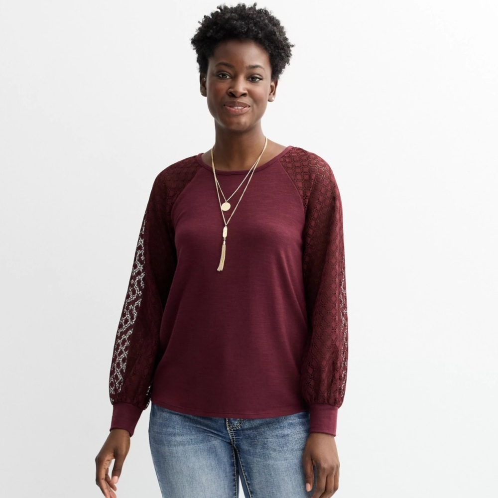NWT Apt. 9 Maroon Lace Sleeve Blouse w/ Gold Necklace